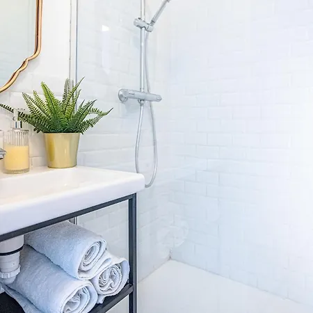 Le Joyeux - Ideal Groupe - Parking Gratuit Apartamento