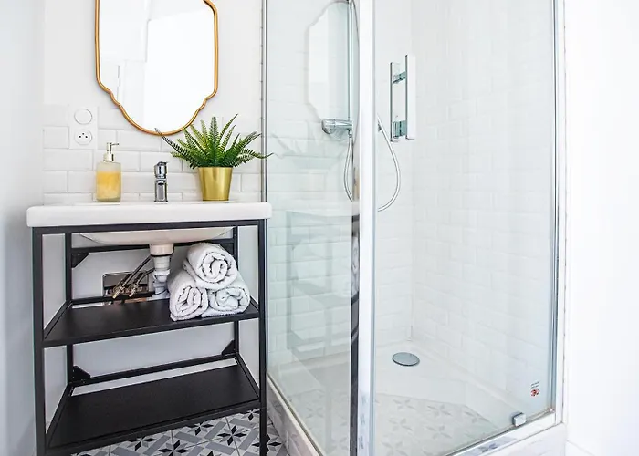 Le Joyeux - Ideal Groupe - Parking Gratuit