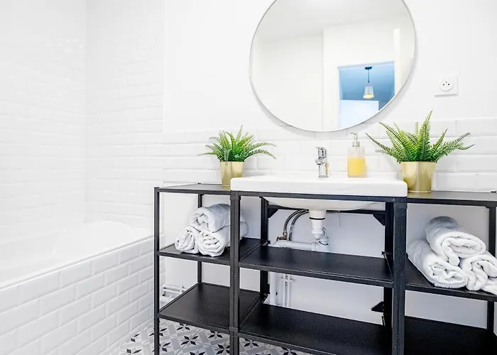 Le Joyeux - Ideal Groupe - Parking Gratuit Apartamento